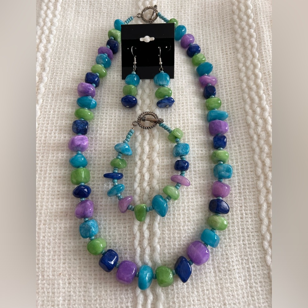Handmade Necklace, Bracelet & Earrings Set.